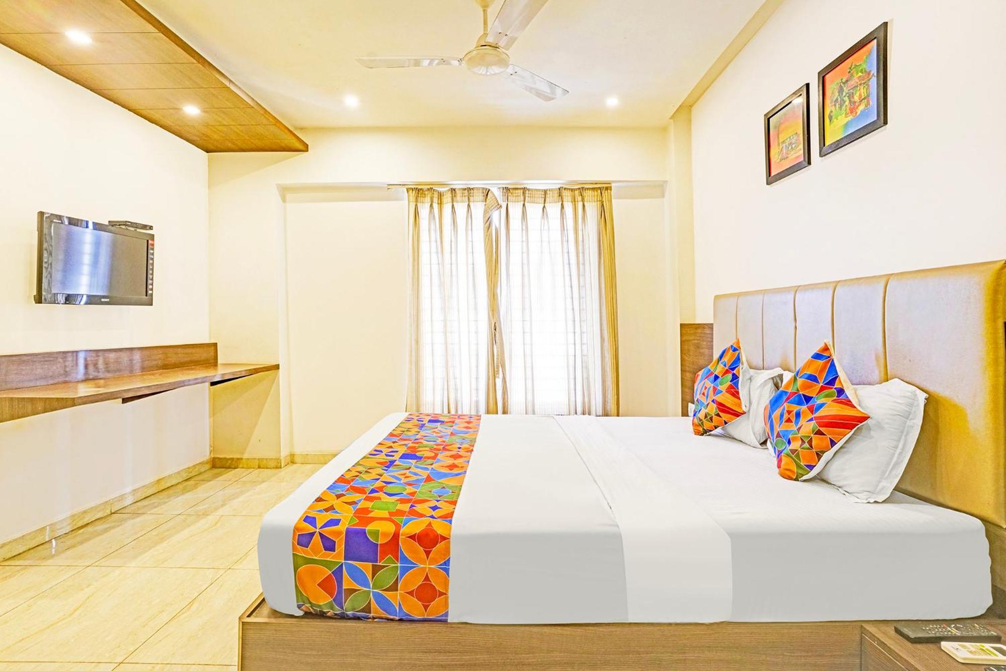 Fabhotel Prime Sky Light Вадодара Экстерьер фото
