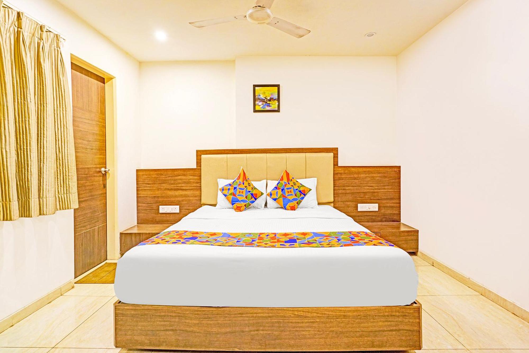 Fabhotel Prime Sky Light Вадодара Экстерьер фото