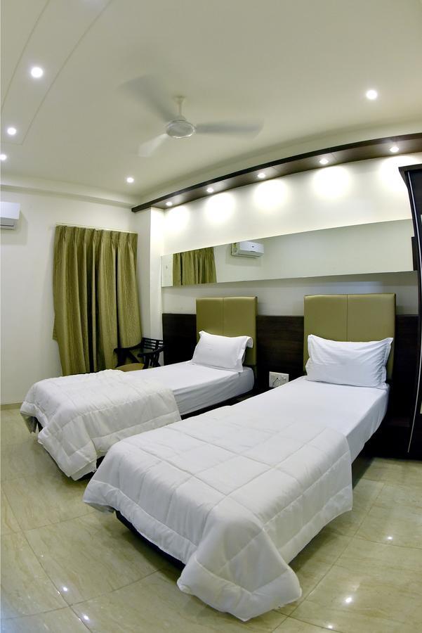 Fabhotel Prime Sky Light Вадодара Экстерьер фото